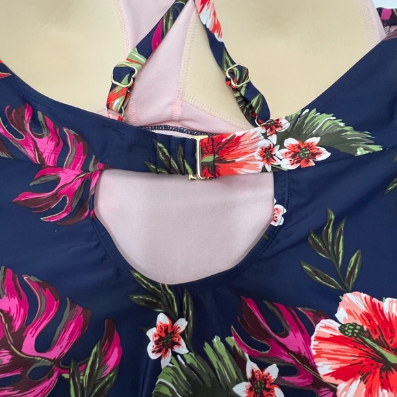 Kona Sol plus size sz 20W NWOT one piece swimwear bathing suit Navy floral. - Picture 5 of 12